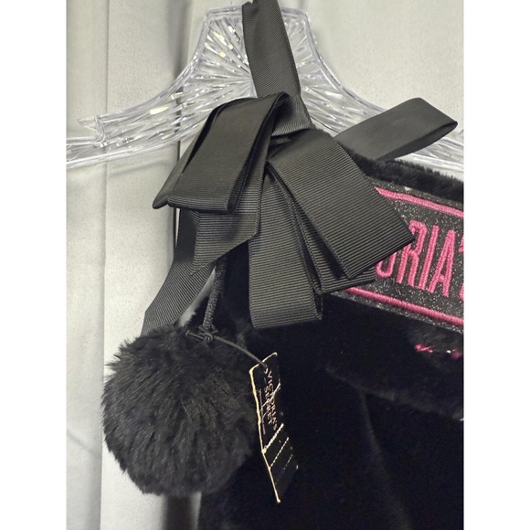 Victoria's Secret Faux Fur Holiday Christmas Stocking Patch Pom Pom Gift New - Picture 7 of 7